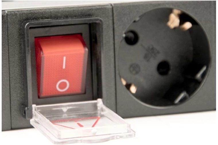 Bezpieczna obsługa dzięki przełącznikowi z osłoną