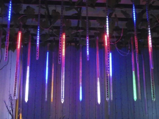 Świąteczne oświetlenie LED padający śnieg 50cm IP44