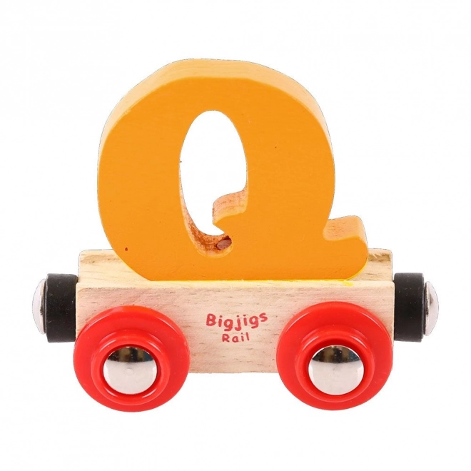 Drewniany wagonik Bigjigs Rail z literką Q