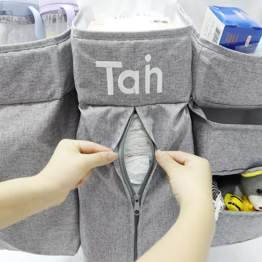 Praktyczna kieszeń na zamek na pieluchy i większe zapasy