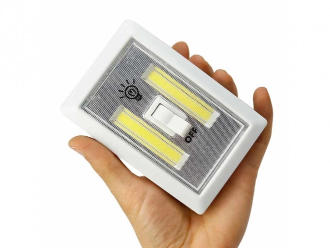 Bezprzewodowa lampa LED z magnetycznym przełącznikiem