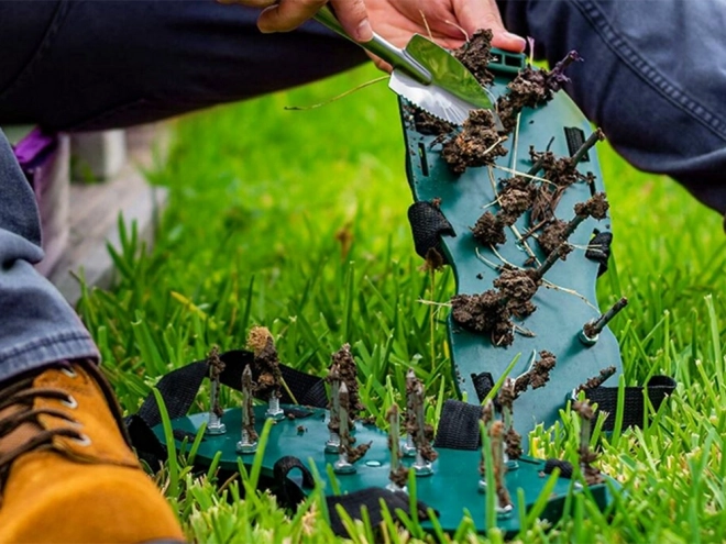 Ogrodowe buty napowietrzające do trawnika