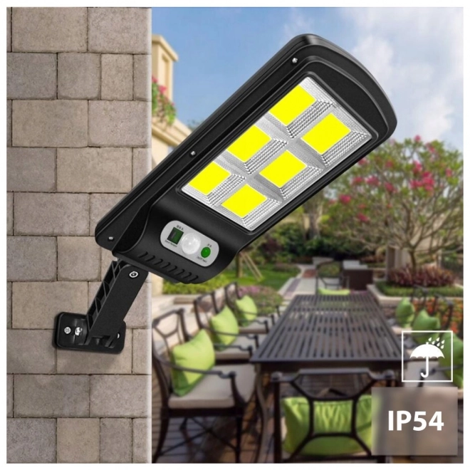 Solarna uliczna lampa LED z czujnikiem i pilotem MCE446