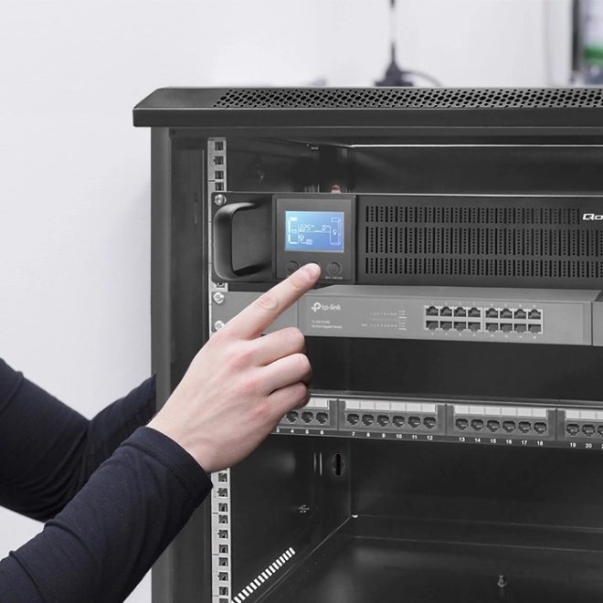 Awaryjne źródło zasilania UPS RACK 1kVA 800W z LCD
