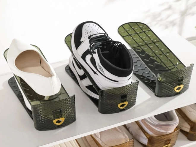 Organizer na buty z regulowaną półką