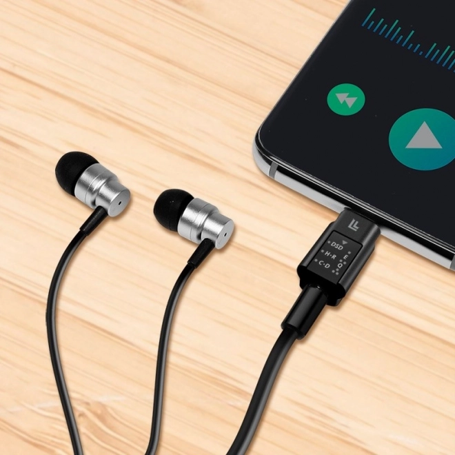 Adapter audio USB-C/M na 3.5mm/F z DAC i EQ