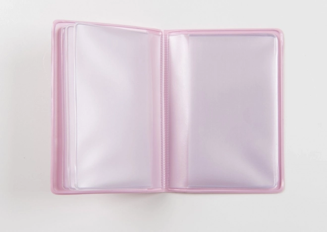 Etui na karty lojalnościowe w pastelowych kolorach
