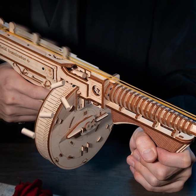RoboTime 3D Drewniane mechaniczne puzzle Karabin Thompson