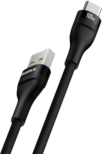 Wytrzymała konstrukcja z nylonowym oplotem