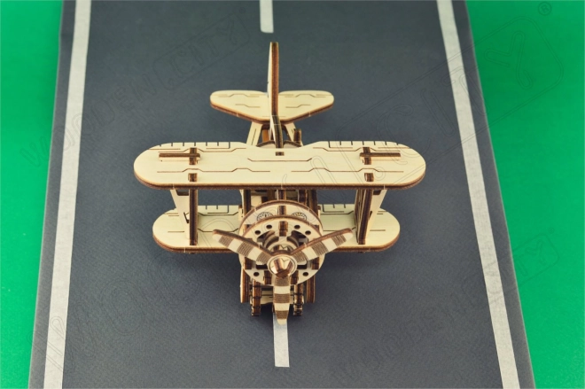 Drewniane puzzle 3D dwupłatowiec