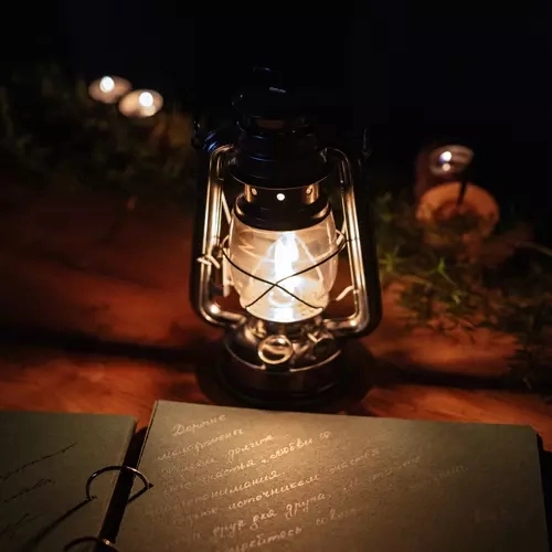 czarna lampa olejowa 24cm