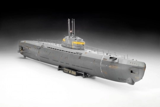 Plastikowy model niemieckiej łodzi podwodnej TYP XXI 1/144