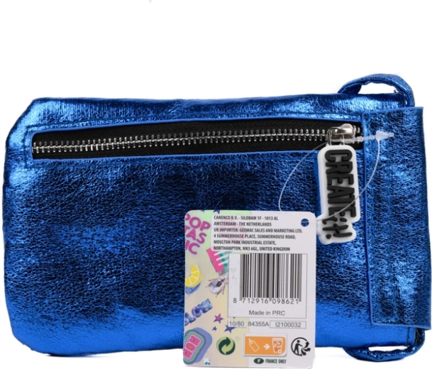 Praktyczna tylna kieszonka