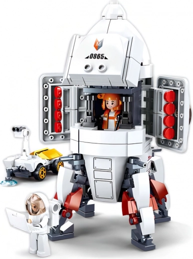 Rakieta kosmiczna z otwieranymi elementami