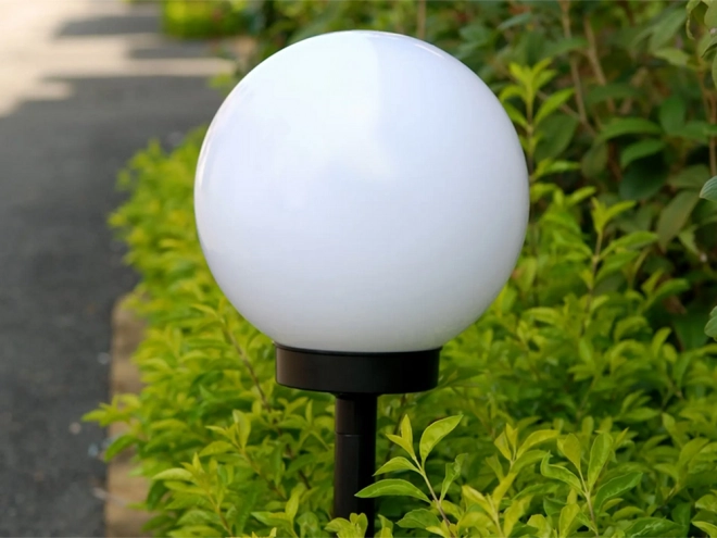 Solarny ogrodowe lampy kulkowe RGB