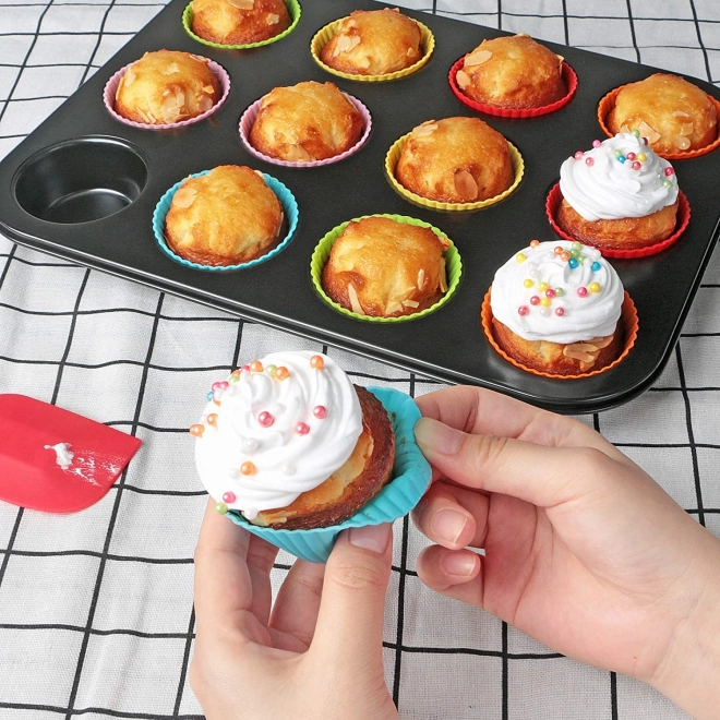 Teflonowa forma do pieczenia muffinów z 12 silikonowymi foremkami