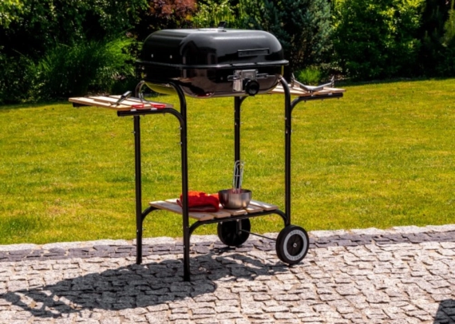 Duży grill ogrodowy z regulowanym rusztem, drewniane półki