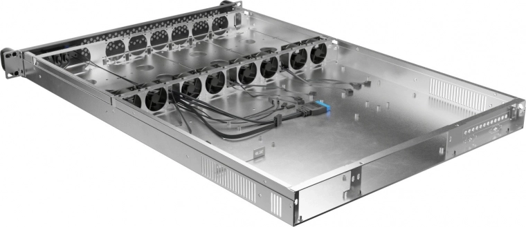 Zaawansowane chłodzenie: 8× 40 mm PWM o niskim hałasie