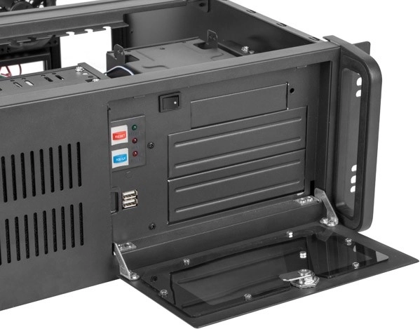 Wygodne zarządzanie i łączność na panelu przednim