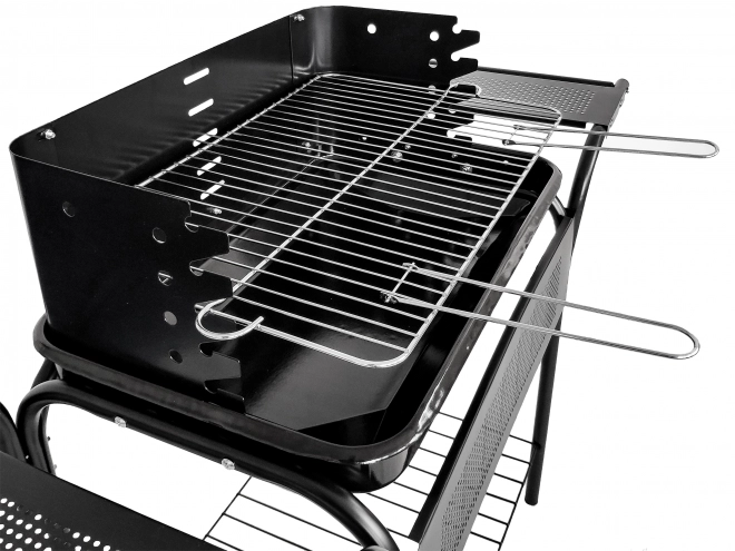 Grill ogrodowy, metalowe półki, regulowany ruszt, kółka