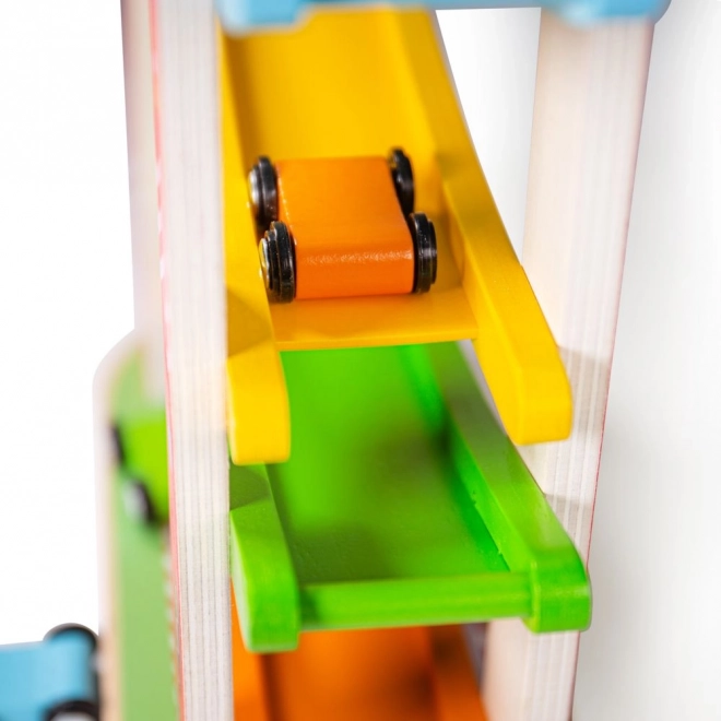 Drewniany tor wyścigowy dla samochodów od Bigjigs Toys