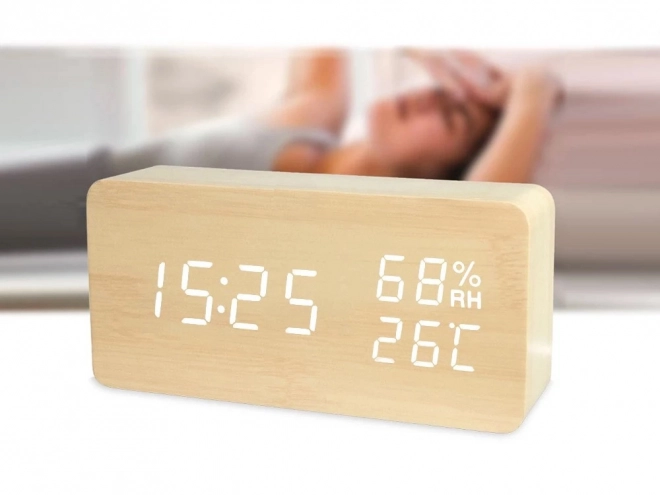 Nowoczesny elektroniczny budzik z USB