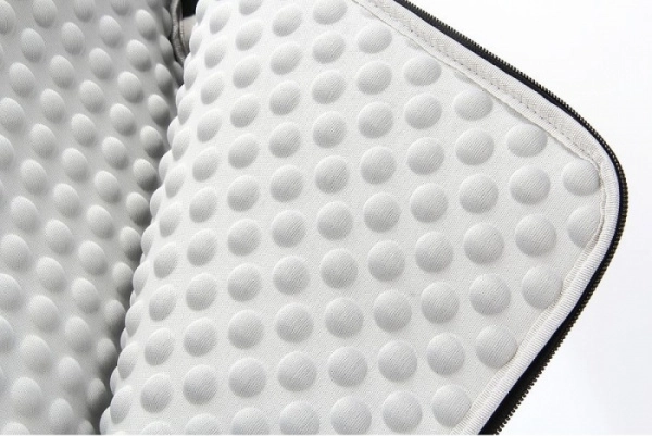 Bezpieczna, miękka wyściółka przeciw wstrząsom