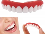 Nakładka dentystyczna na sztuczne zęby z uśmiechem