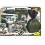 Wojskowy zestaw z hełmem